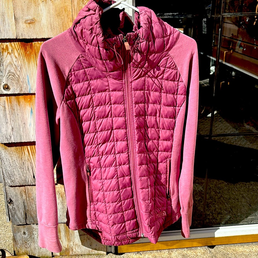 North face Thermoball jacket.